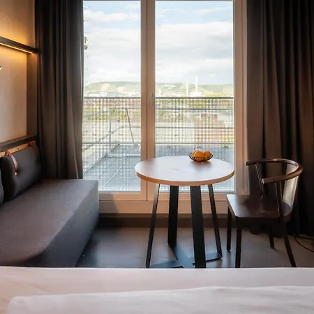 Aparthotel Cloud No7 Lofts 4*