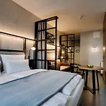 Aparthotel Cloud No7 Lofts 4*